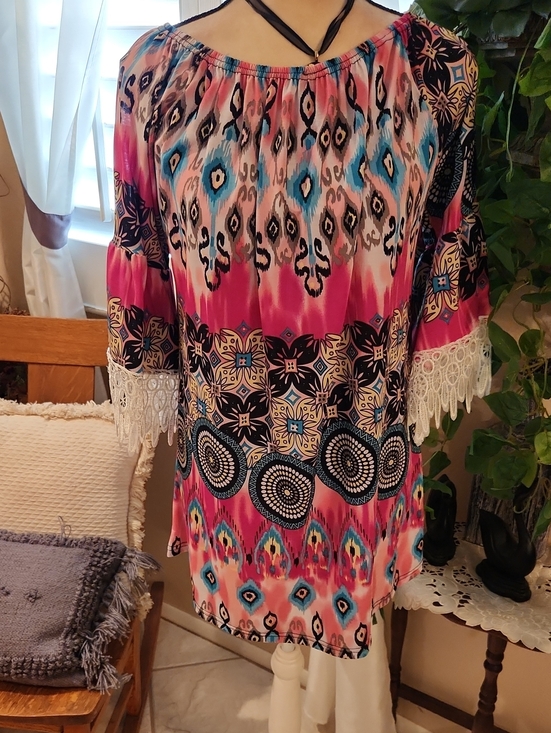 WinWin Tops - WinWin Pink & Blue Boho Off-Shoulder Lace Sleeve Tunic